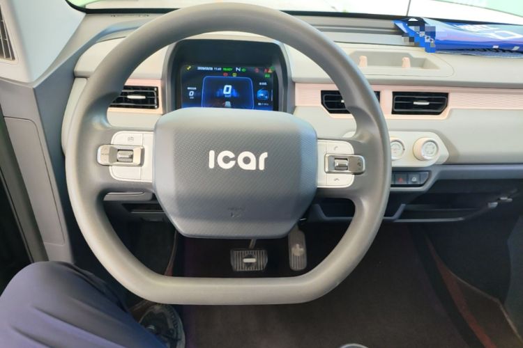 Used Chery QQ Ice Cream 2022 120km Conical Shape Lithium Iron Phosphate Steering Wheel