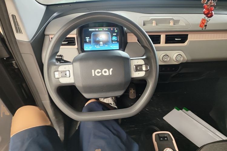 Used Chery QQ Ice Cream 2022 120km Conical Shape Lithium Iron Phosphate Steering Wheel