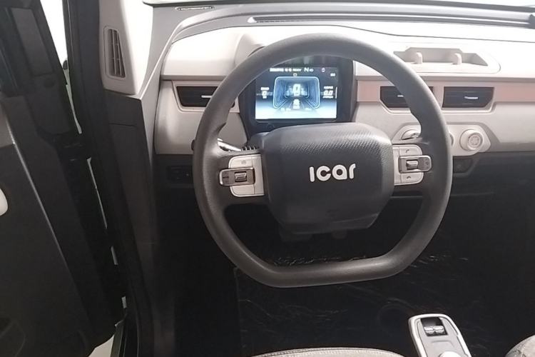 Used Chery QQ Ice Cream 2022 120km Conical Shape Lithium Iron Phosphate Steering Wheel