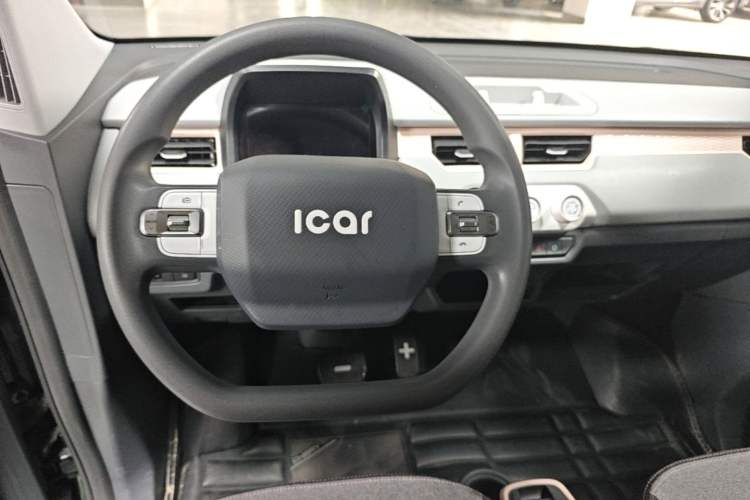 Used Chery QQ Ice Cream 2022 170km Sundae Phosphate Lithium-Ion Steering Wheel