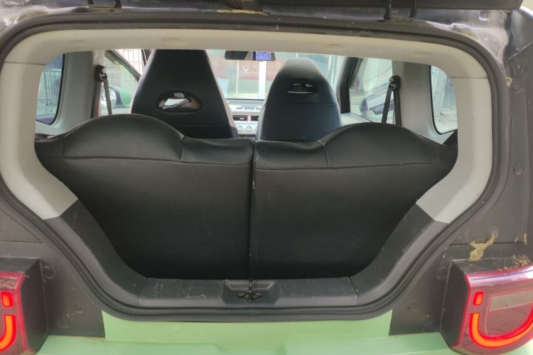Used Chery QQ Ice Cream 2022 170km Sundae Phosphate Lithium-Ion Trunk