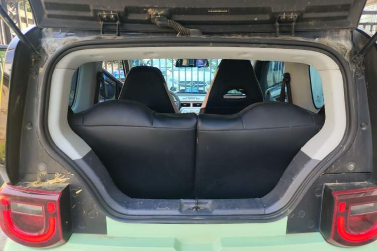 Used Chery QQ Ice Cream 2022 170km Sundae Phosphate Lithium-Ion Trunk