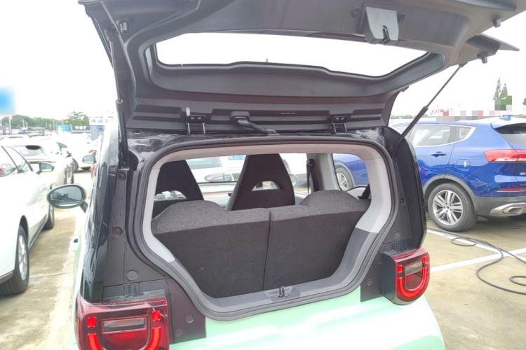 Used Chery QQ Ice Cream 2022 170km Sundae Phosphate Lithium-Ion Trunk