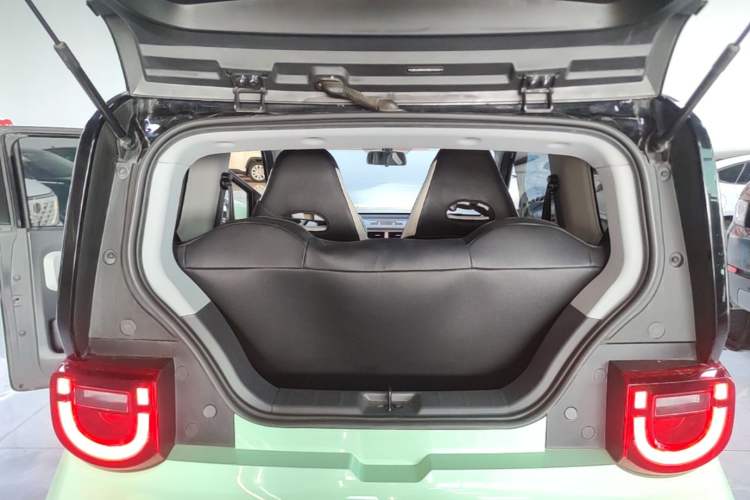 Used Chery QQ Ice Cream 2022 120km Conical Shape Lithium Iron Phosphate Trunk