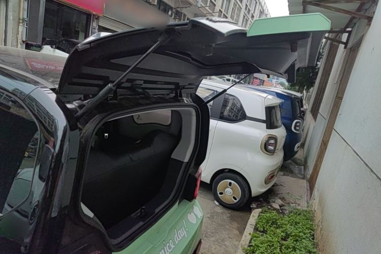 Used Chery QQ Ice Cream 2022 120km Conical Shape Lithium Iron Phosphate Trunk