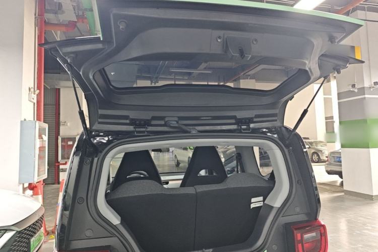 Used Chery QQ Ice Cream 2022 170km Sundae Phosphate Lithium-Ion Trunk