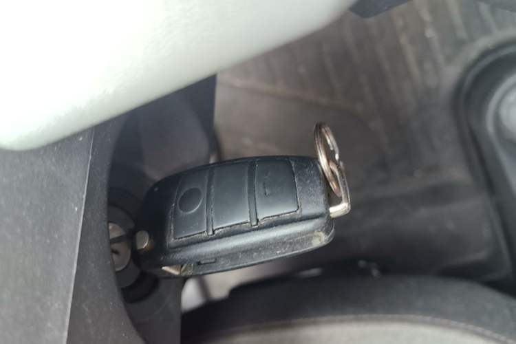 Used Chery QQ Ice Cream 2022 120km Conical Shape Lithium Iron Phosphate Vehicle Key