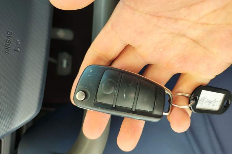 Used Chery QQ Ice Cream 2022 120km Conical Shape Lithium Iron Phosphate Vehicle Key