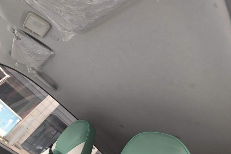 Used Chery QQ Ice Cream 2022 120km Conical Shape Lithium Iron Phosphate Headliner