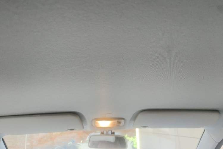 Used Chery QQ Ice Cream 2022 170km Sundae Phosphate Lithium-Ion Headliner