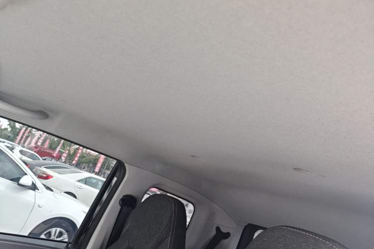 Used Chery QQ Ice Cream 2022 170km Sundae Phosphate Lithium-Ion Headliner