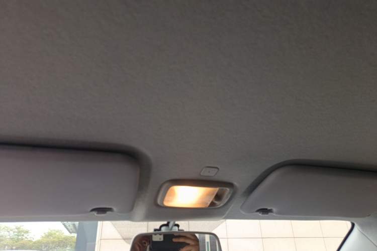 Used Chery QQ Ice Cream 2022 170km Sundae Phosphate Lithium-Ion Headliner