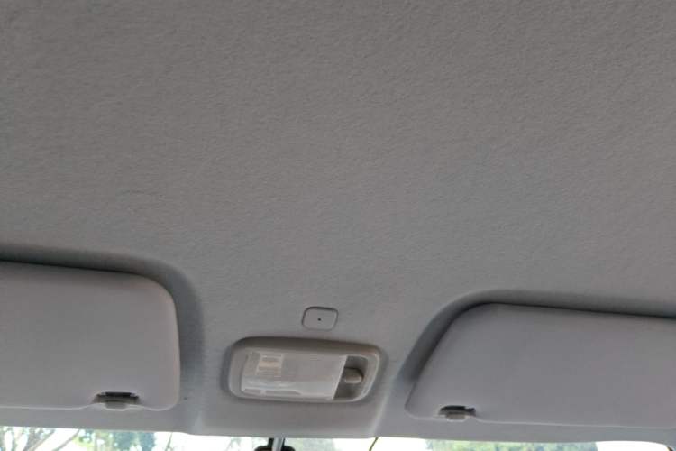 Used Chery QQ Ice Cream 2022 170km Sundae Phosphate Lithium-Ion Headliner