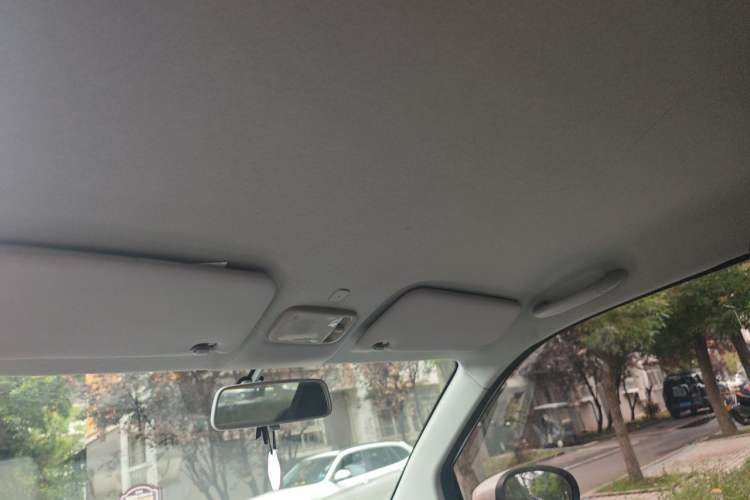 Used Chery QQ Ice Cream 2022 120km Conical Shape Lithium Iron Phosphate Headliner
