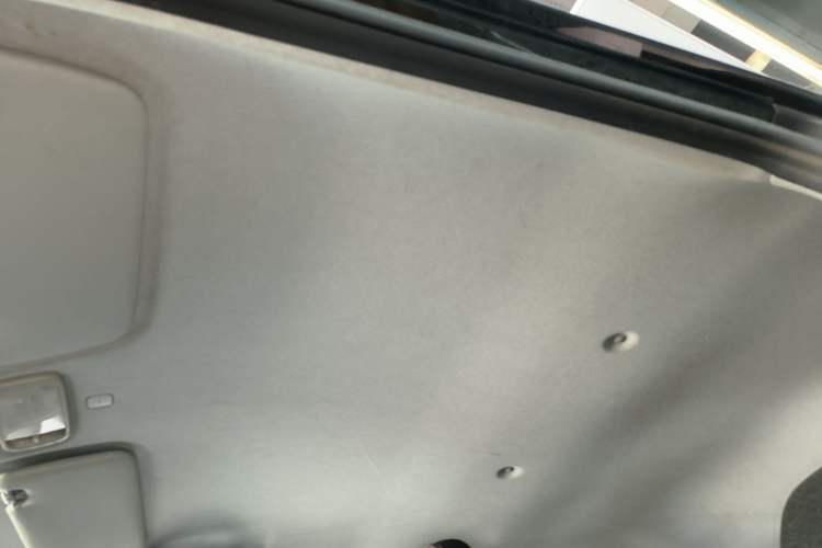 Used Chery QQ Ice Cream 2022 120km Milkshake Phosphate Lithium-Iron Headliner