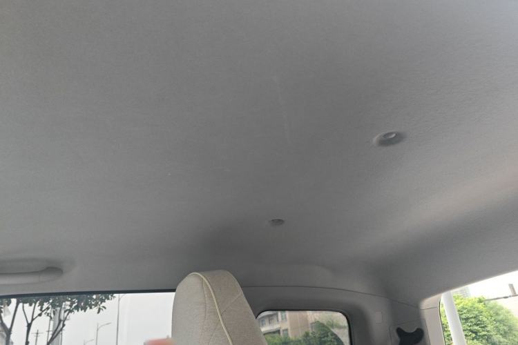 Used Chery QQ Ice Cream 2022 120km Conical Shape Lithium Iron Phosphate Headliner