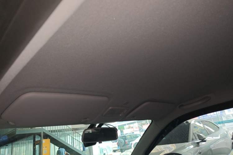 Used Chery QQ Ice Cream 2022 170km Sundae Phosphate Lithium-Ion Headliner