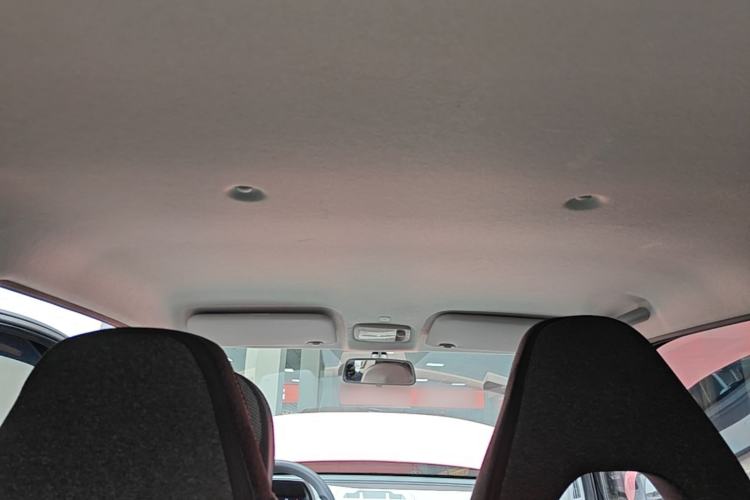 Used Chery QQ Ice Cream 2022 170km Sundae Phosphate Lithium-Ion Headliner