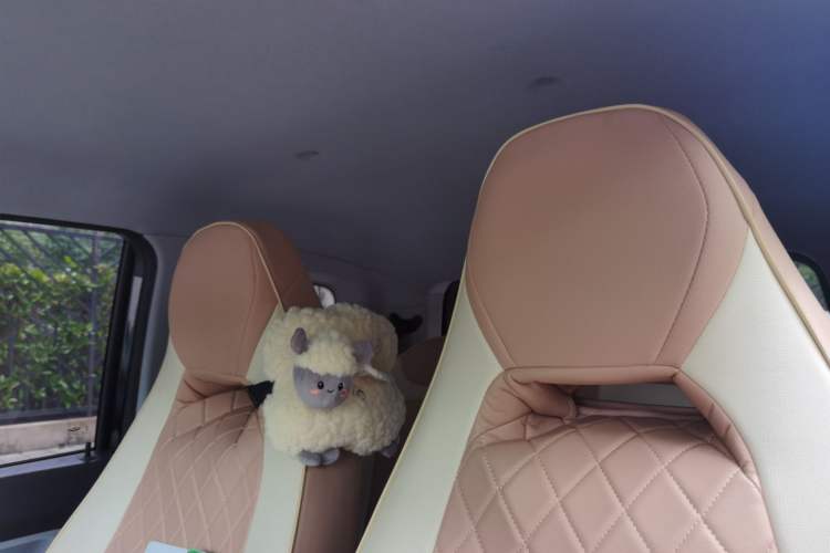 Used Chery QQ Ice Cream 2022 170km Sundae Phosphate Lithium-Ion Headliner