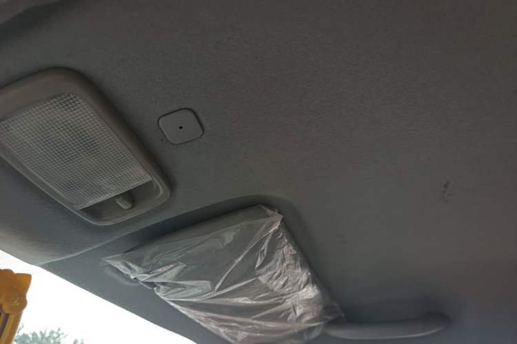 Used Chery QQ Ice Cream 2022 120km Conical Shape Lithium Iron Phosphate Headliner