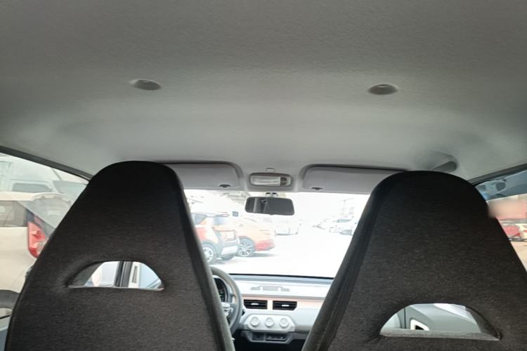 Used Chery QQ Ice Cream 2022 170km Sundae Phosphate Lithium-Ion Headliner