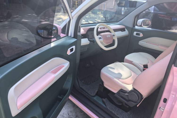 Used Chery QQ Ice Cream 2022 Taohuanxi Sweet Peach Edition Interior 1