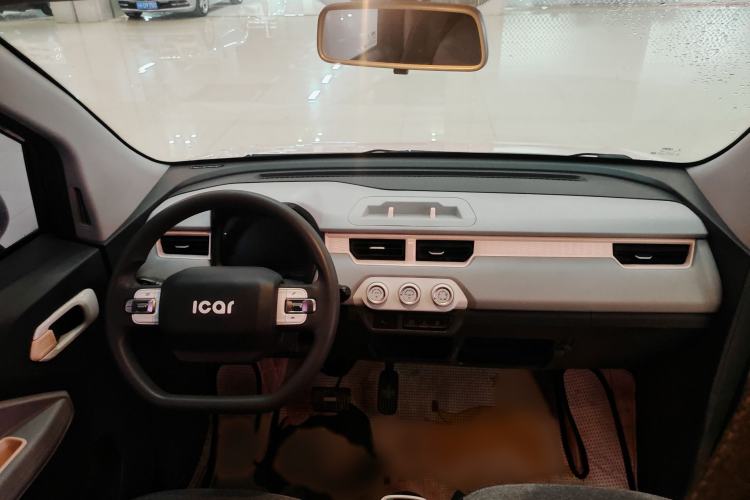 Used Chery QQ Ice Cream 2022 170km Sundae Phosphate Lithium-Ion Interior 2