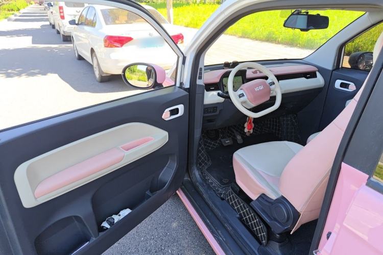 Used Chery QQ Ice Cream 2022 Taohuanxi Sweet Peach Edition Interior 3
