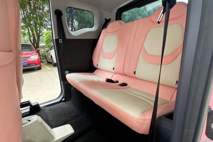 Used Chery QQ Ice Cream 2022 Taohuanxi Sweet Peach Edition Interior 4