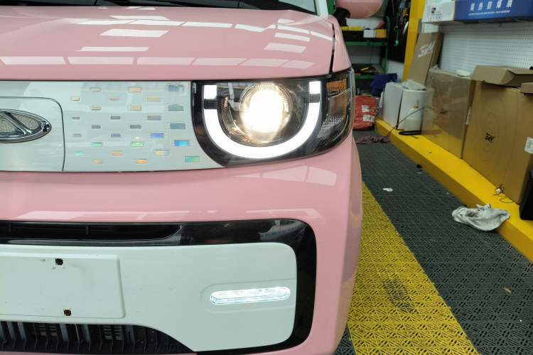 Used Chery QQ Ice Cream 2022 Taohuanxi Sweet Peach Edition Left Front Headlight
