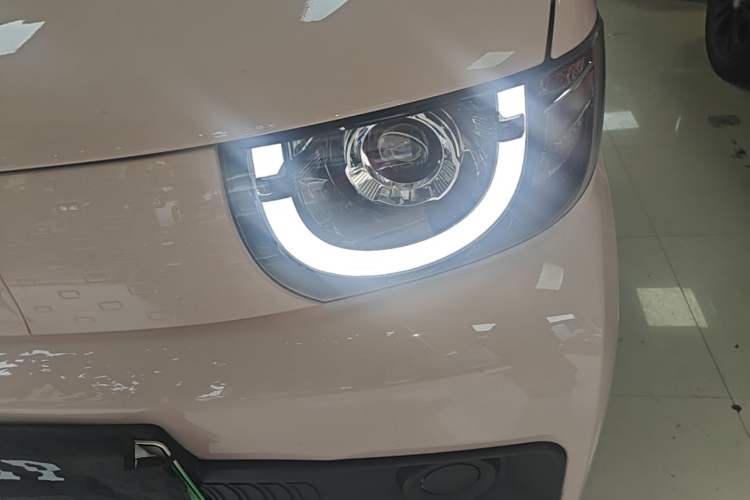 Used Chery QQ Ice Cream 2022 120km Conical Shape Lithium Iron Phosphate Left Front Headlight