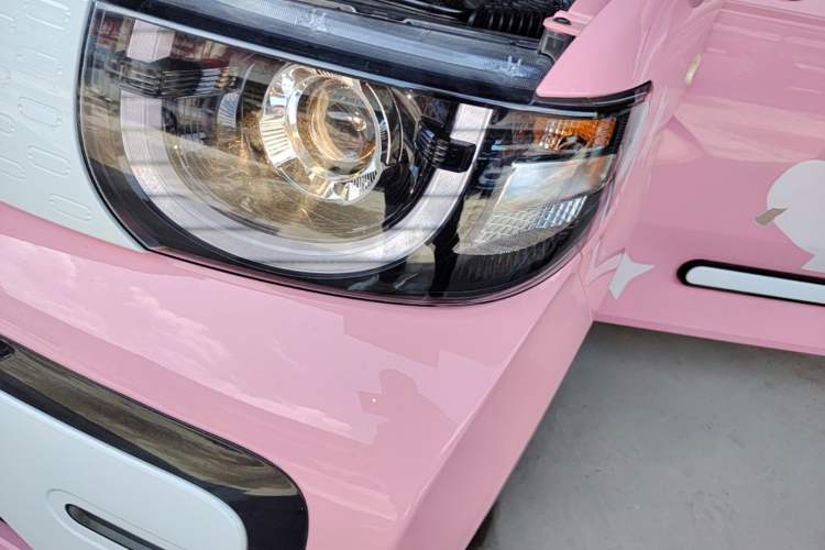 Used Chery QQ Ice Cream 2022 Taohuanxi Fragrant Peach Model Left Front Headlight