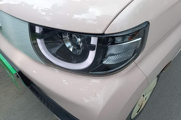 Used Chery QQ Ice Cream 2022 170km Sundae Phosphate Lithium-Ion Left Front Headlight