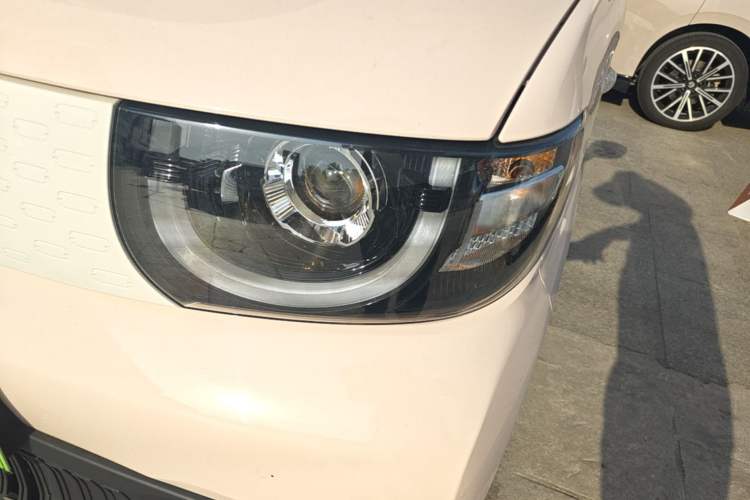 Used Chery QQ Ice Cream 2022 120km Conical Shape Lithium Iron Phosphate Left Front Headlight