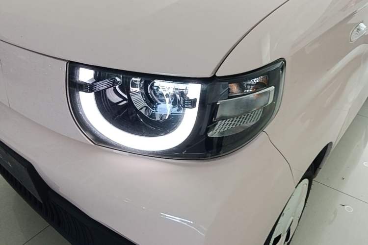 Used Chery QQ Ice Cream 2022 120km Conical Shape Lithium Iron Phosphate Left Front Headlight