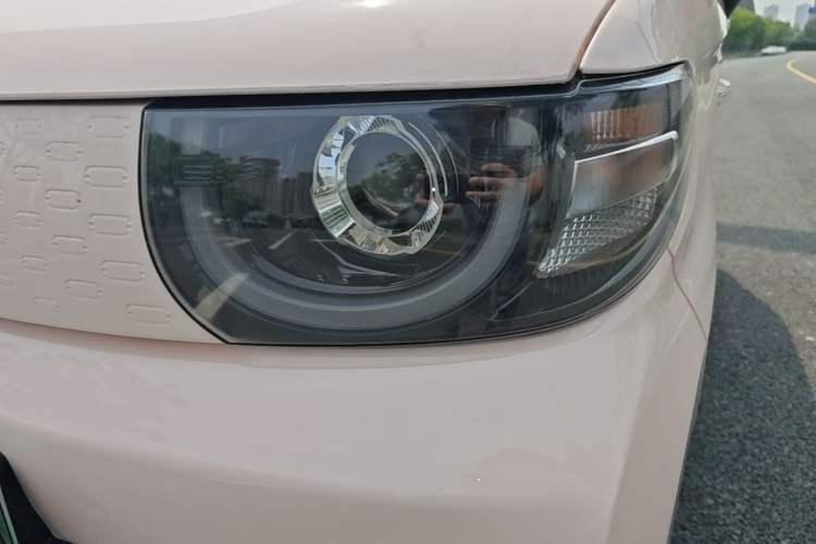 Used Chery QQ Ice Cream 2022 170km Sundae Phosphate Lithium-Ion Left Front Headlight