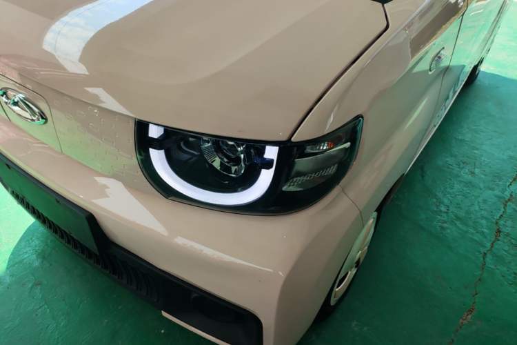 Used Chery QQ Ice Cream 2022 170km Sundae Phosphate Lithium-Ion Left Front Headlight