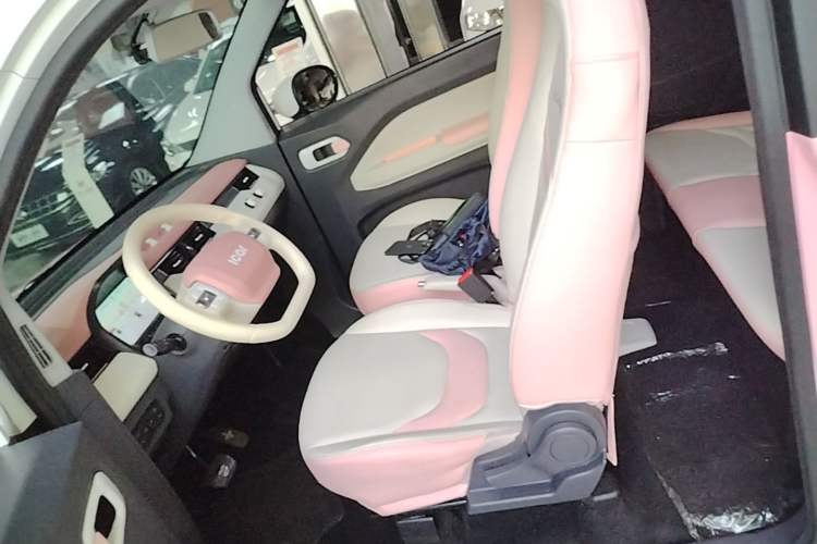 Used Chery QQ Ice Cream 2022 Taohuanxi Sweet Peach Edition Left Front Seat