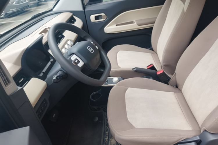 Used Chery QQ Ice Cream 2022 Taohuanxi Sweet Peach Edition Left Front Seat