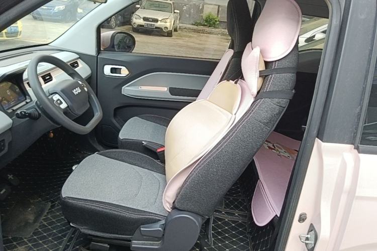 Used Chery QQ Ice Cream 2022 170km Sundae Phosphate Lithium-Ion Left Front Seat