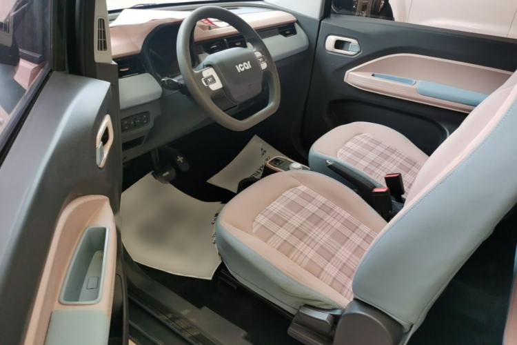 Used Chery QQ Ice Cream 2022 170km Sundae Phosphate Lithium-Ion Left Front Seat