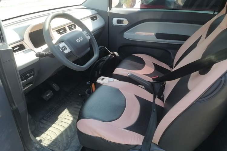 Used Chery QQ Ice Cream 2022 170km Sundae Phosphate Lithium-Ion Left Front Seat