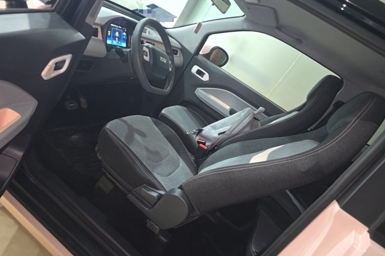 Used Chery QQ Ice Cream 2022 120km Conical Shape Lithium Iron Phosphate Left Front Seat