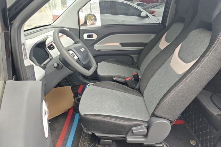 Used Chery QQ Ice Cream 2022 170km Sundae Phosphate Lithium-Ion Left Front Seat