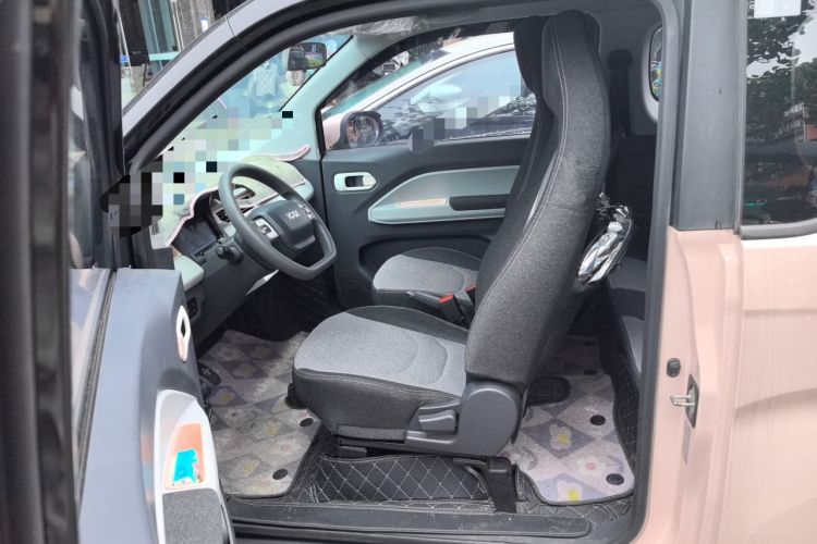 Used Chery QQ Ice Cream 2022 170km Sundae Phosphate Lithium-Ion Left Front Seat