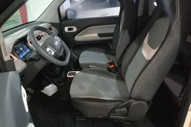 Used Chery QQ Ice Cream 2022 170km Sundae Phosphate Lithium-Ion Left Front Seat