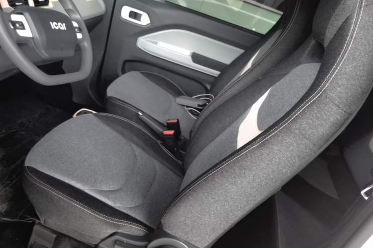 Used Chery QQ Ice Cream 2022 170km Sundae Phosphate Lithium-Ion Left Front Seat