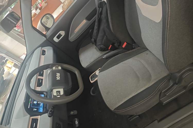 Used Chery QQ Ice Cream 2022 120km Conical Shape Lithium Iron Phosphate Left Front Seat