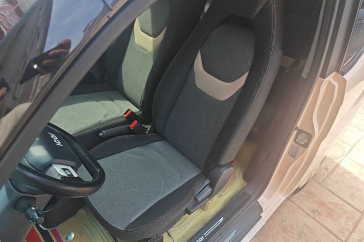 Used Chery QQ Ice Cream 2022 120km Conical Shape Lithium Iron Phosphate Left Front Seat