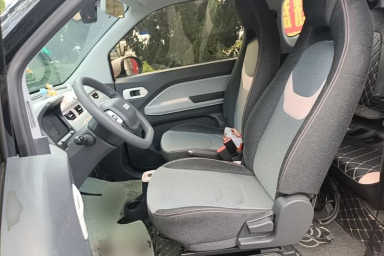 Used Chery QQ Ice Cream 2022 170km Sundae Phosphate Lithium-Ion Left Front Seat